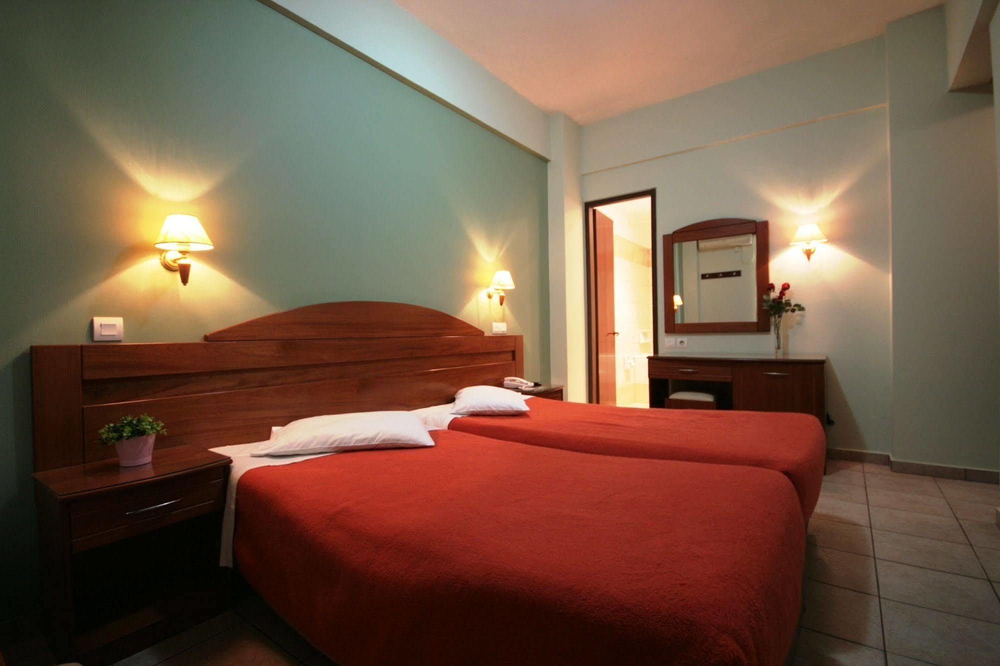 Vienna Hotel Афины Экстерьер фото